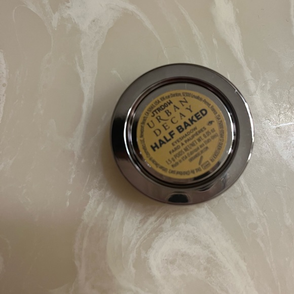 Urban Decay Half Baked Eyeshadow UD 24/7 eyeshadow - Picture 5 of 5